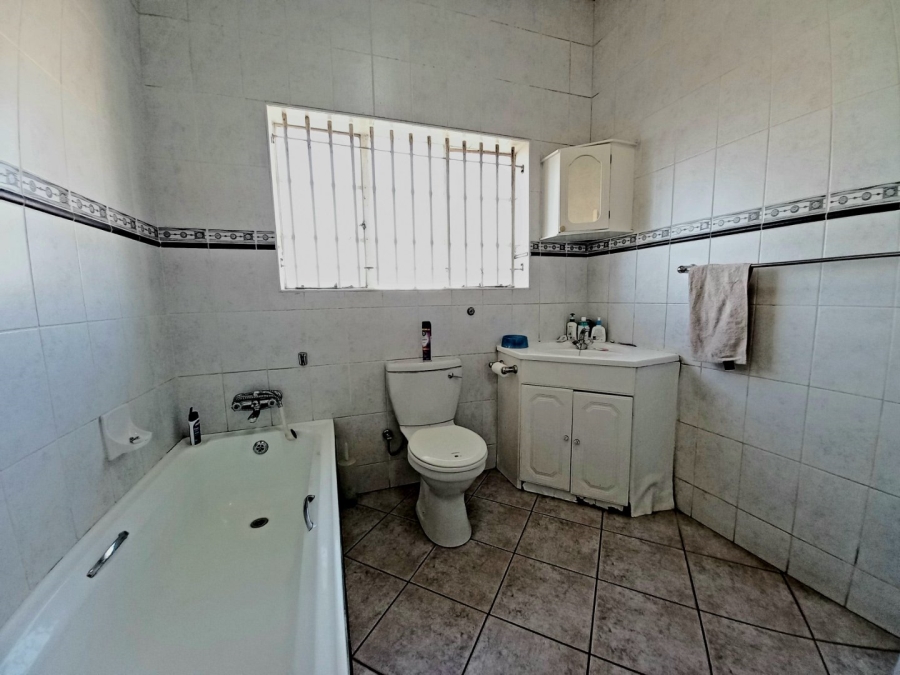 3 Bedroom Property for Sale in Fishers Hill Gauteng