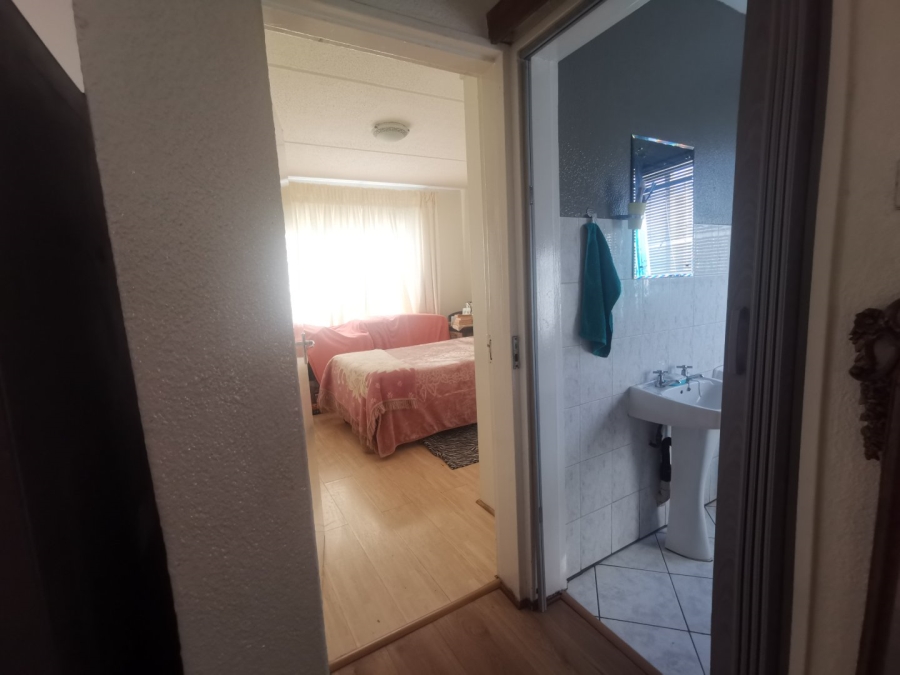 2 Bedroom Property for Sale in Parkdene Gauteng