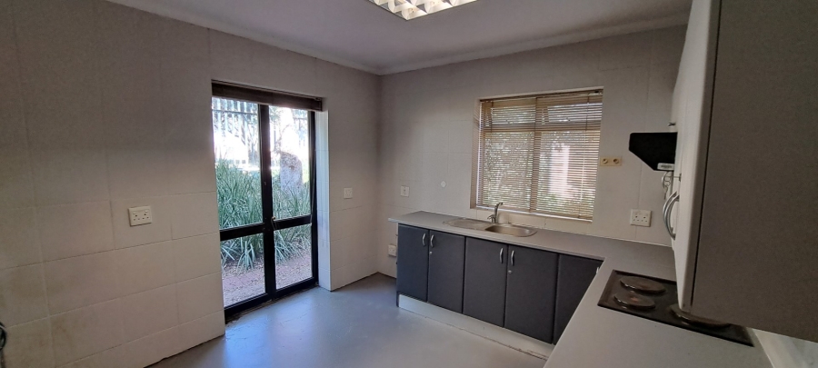 Commercial Property for Sale in Woodmead Gauteng