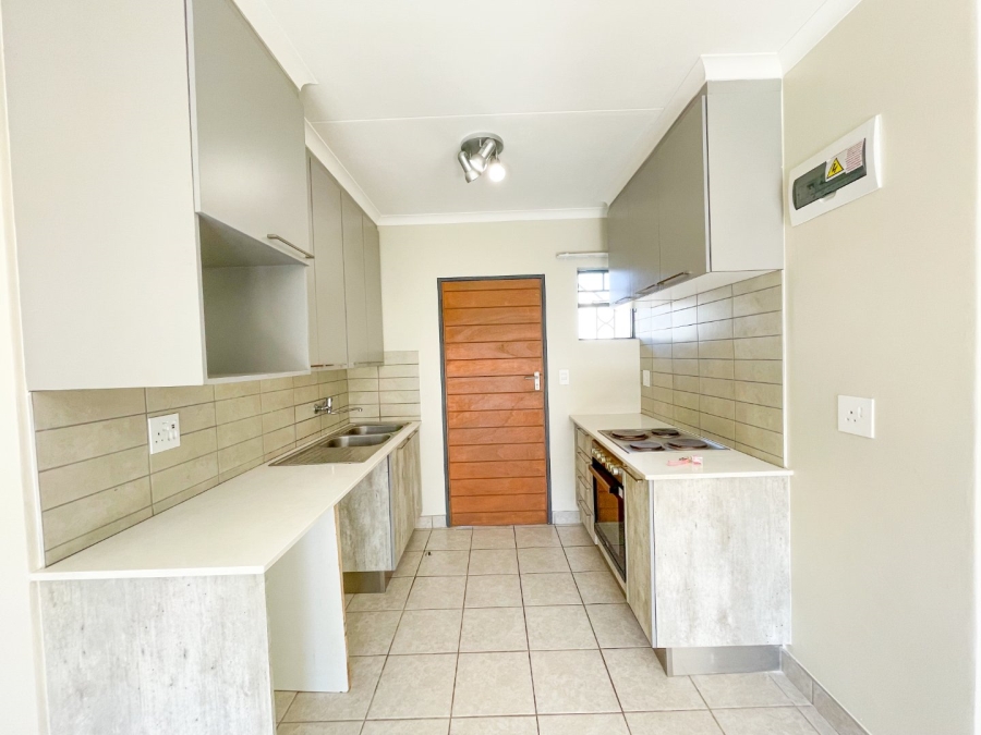 To Let 4 Bedroom Property for Rent in Sagewood Gauteng