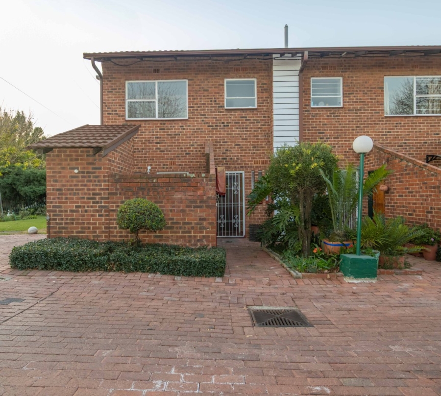 3 Bedroom Property for Sale in Bedford Gardens Gauteng