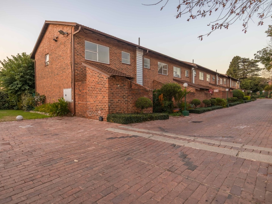 3 Bedroom Property for Sale in Bedford Gardens Gauteng