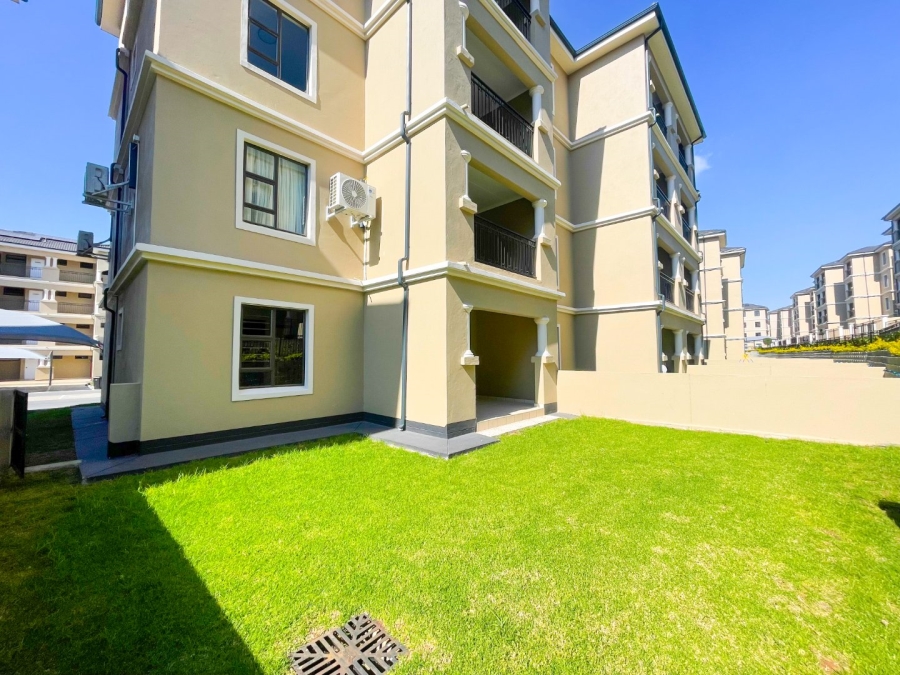 2 Bedroom Property for Sale in Blue Hills Gauteng