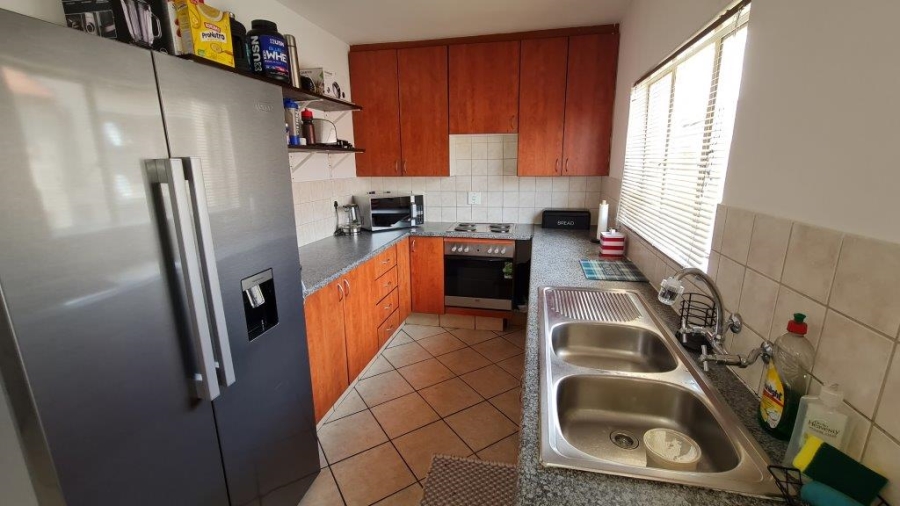 3 Bedroom Property for Sale in Halfway House Gauteng