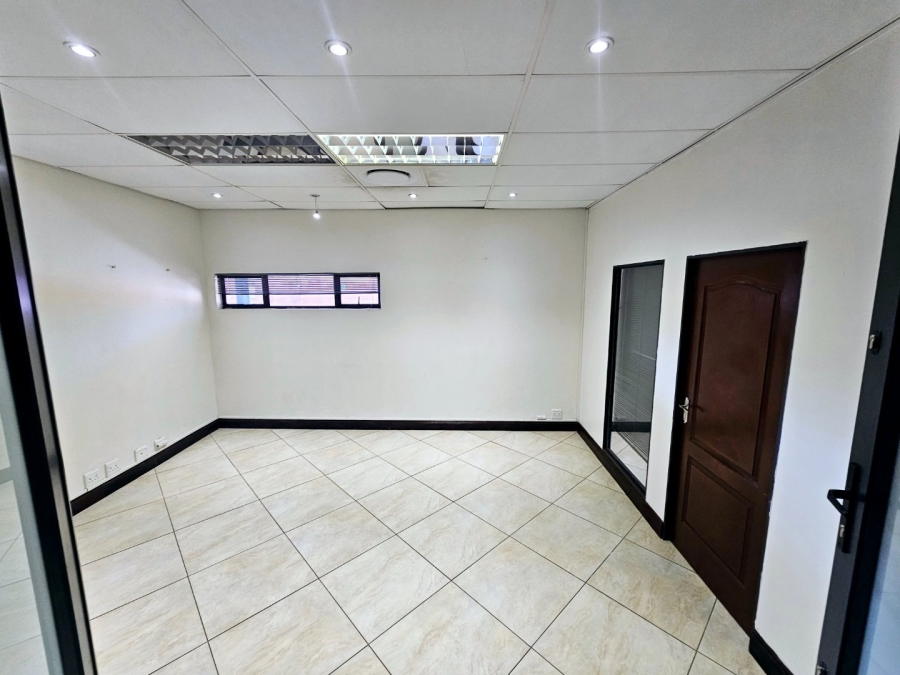 Commercial Property for Sale in Die Hoewes Gauteng