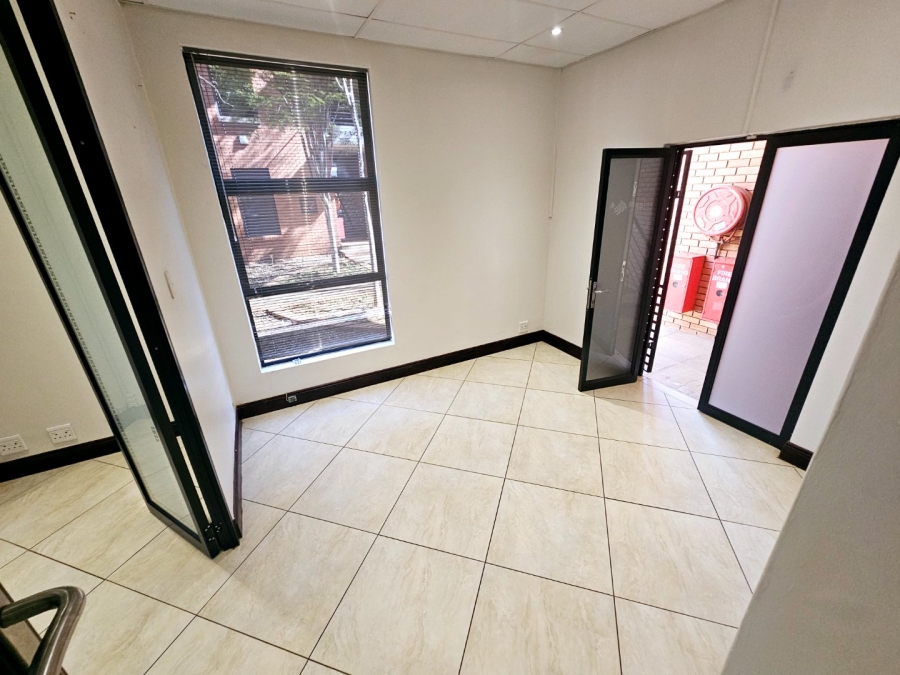 Commercial Property for Sale in Die Hoewes Gauteng