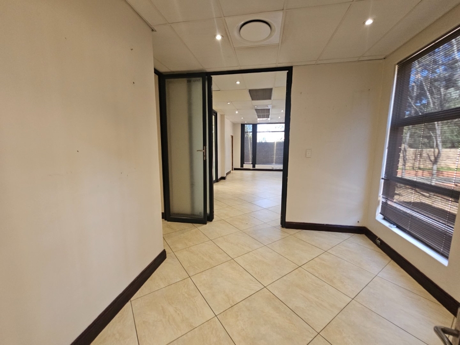 Commercial Property for Sale in Die Hoewes Gauteng