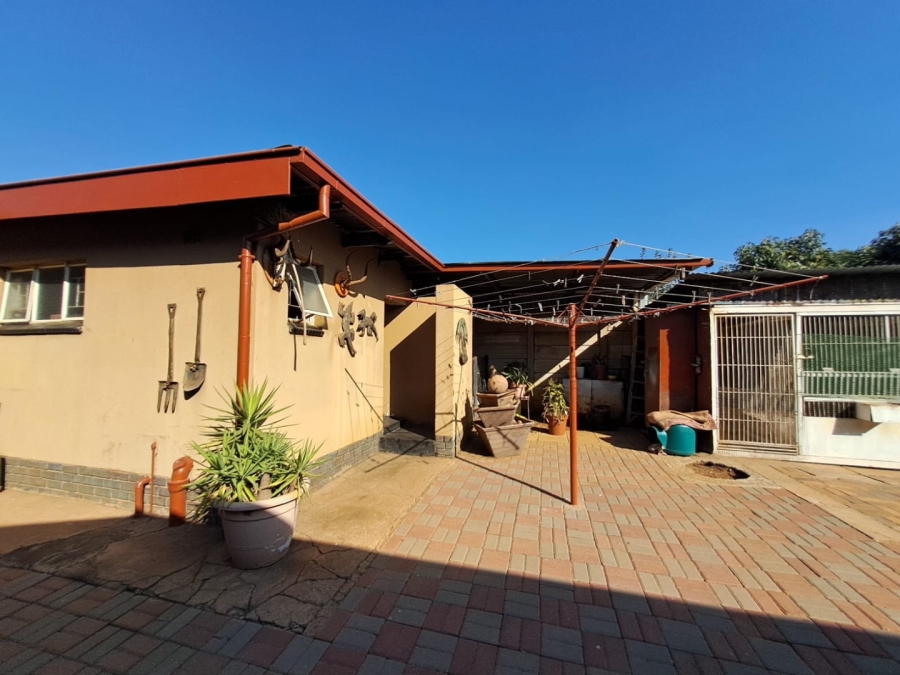 4 Bedroom Property for Sale in Daspoort Gauteng