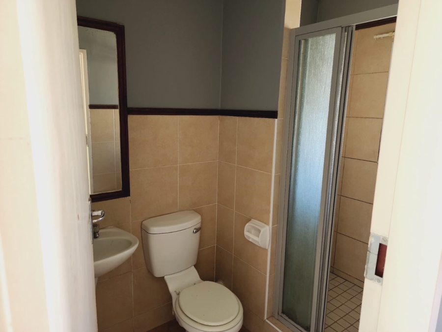 1 Bedroom Property for Sale in Noordwyk Gauteng