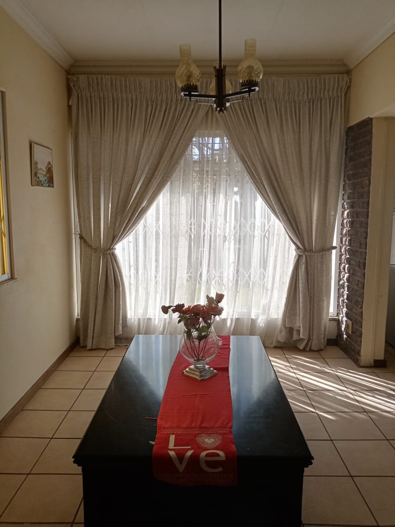 4 Bedroom Property for Sale in Meyerspark Gauteng