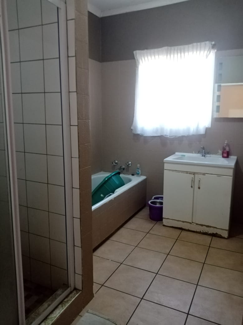 4 Bedroom Property for Sale in Meyerspark Gauteng