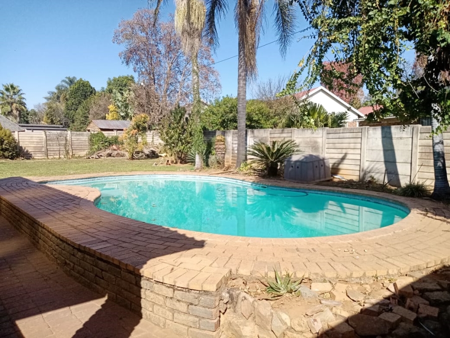 4 Bedroom Property for Sale in Meyerspark Gauteng