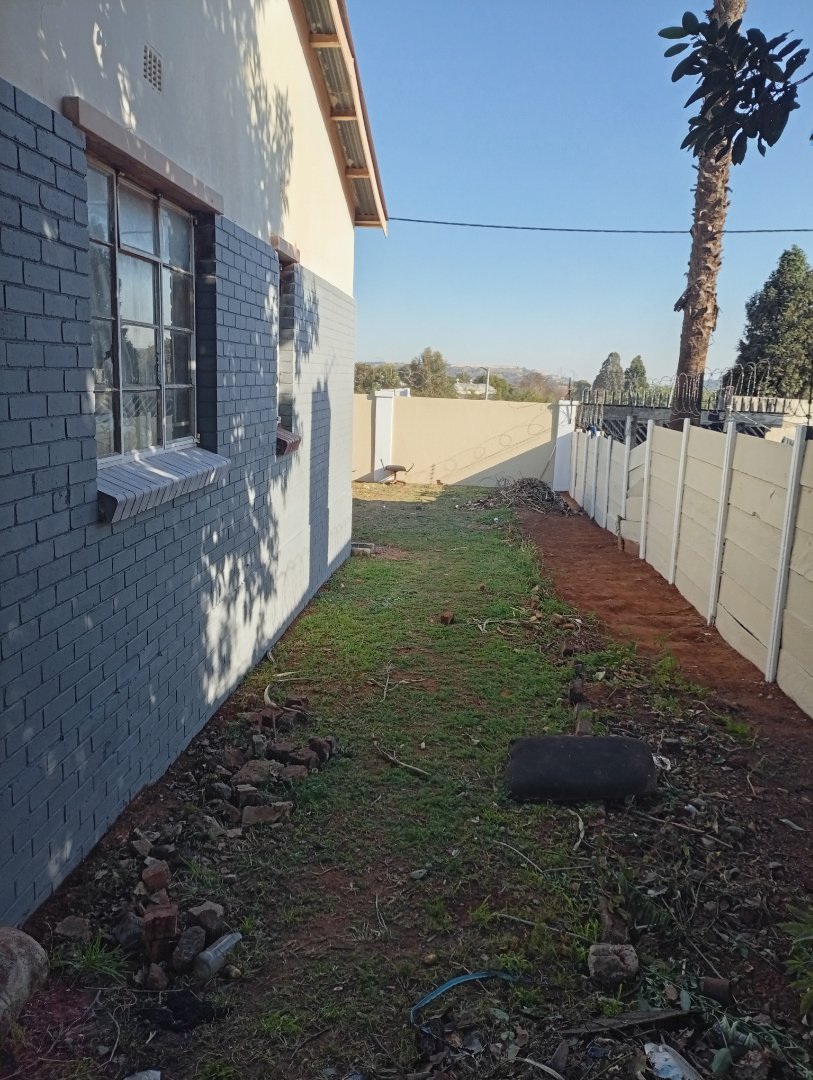 6 Bedroom Property for Sale in Crosby Gauteng