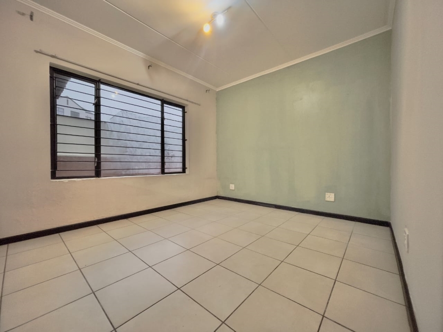 To Let 2 Bedroom Property for Rent in Acacia Gauteng
