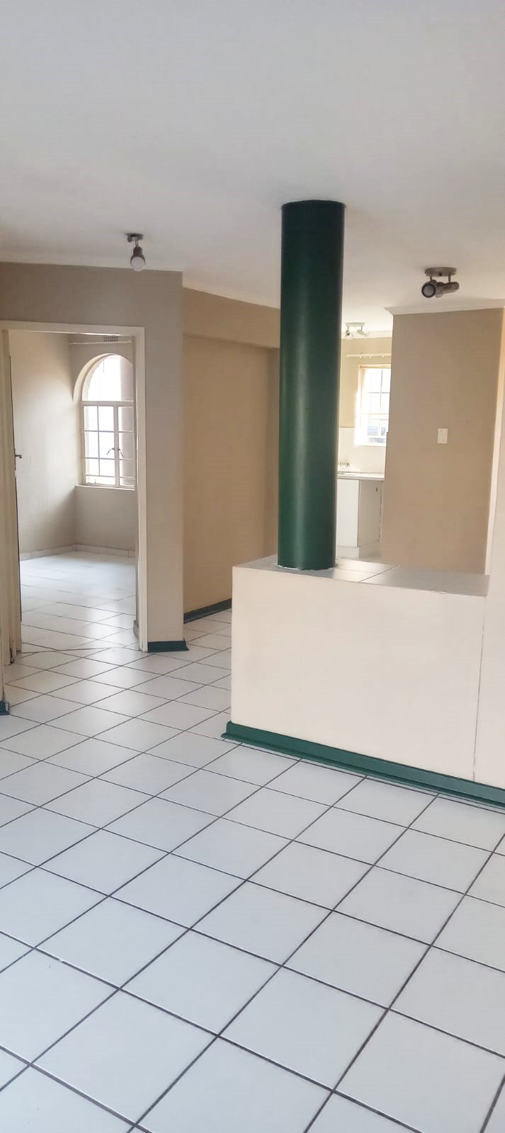To Let 2 Bedroom Property for Rent in Vorna Valley Gauteng