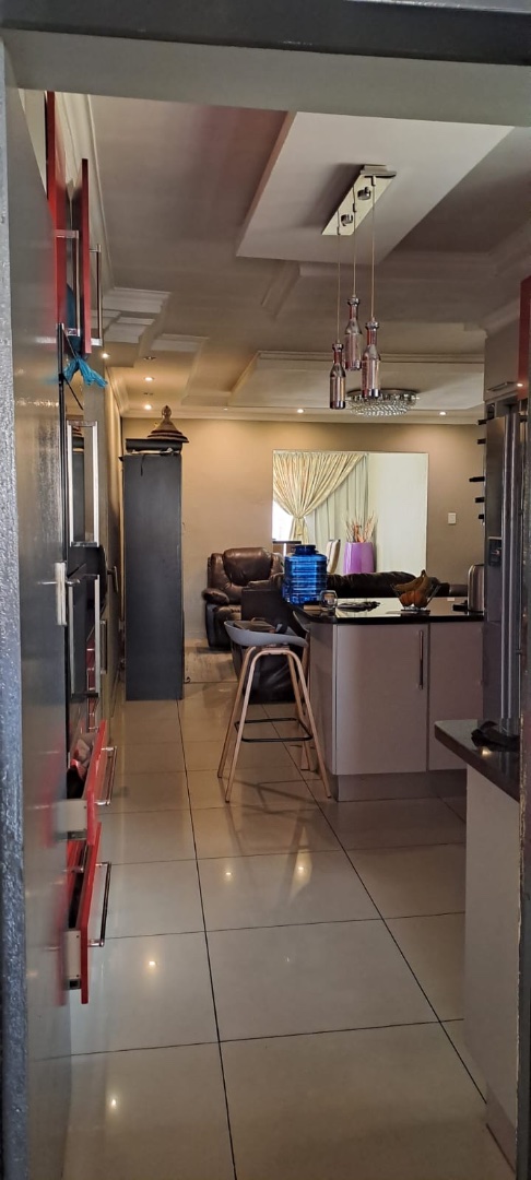 To Let 3 Bedroom Property for Rent in Capital Park Gauteng