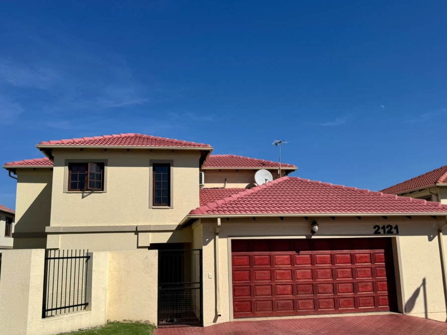 To Let 3 Bedroom Property for Rent in Noordwyk Gauteng