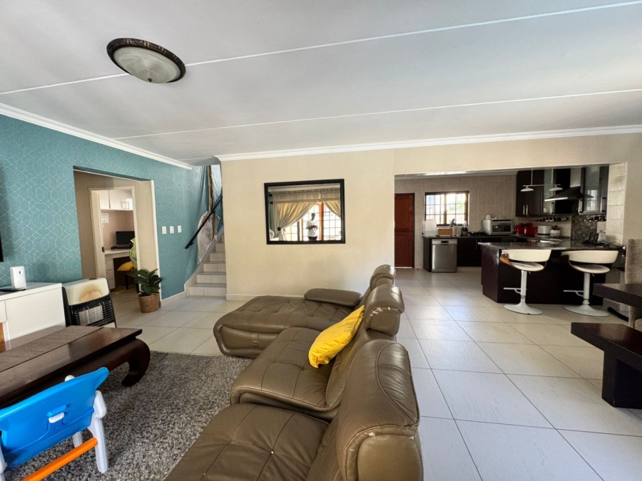 To Let 3 Bedroom Property for Rent in Noordwyk Gauteng