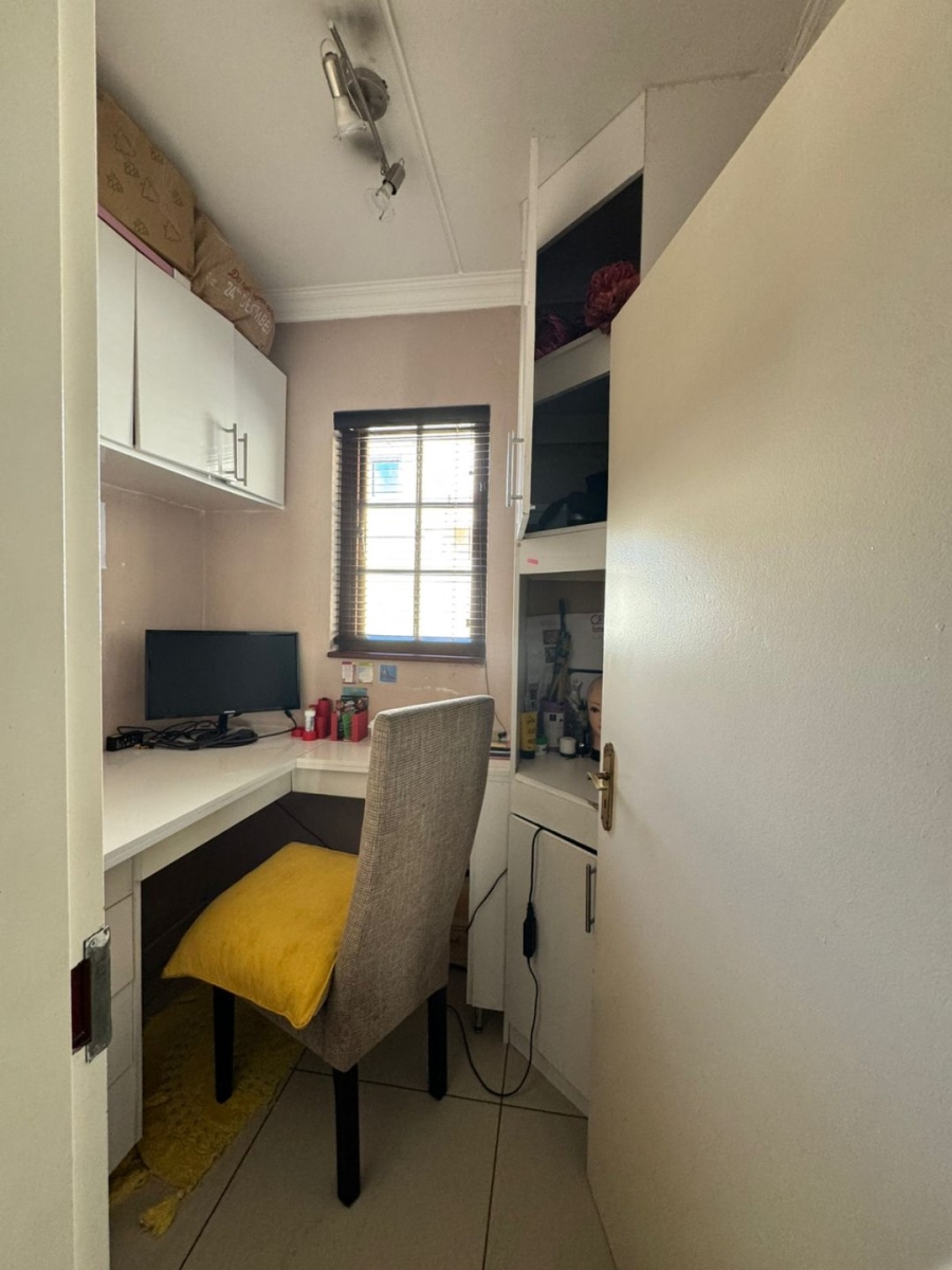 To Let 3 Bedroom Property for Rent in Noordwyk Gauteng
