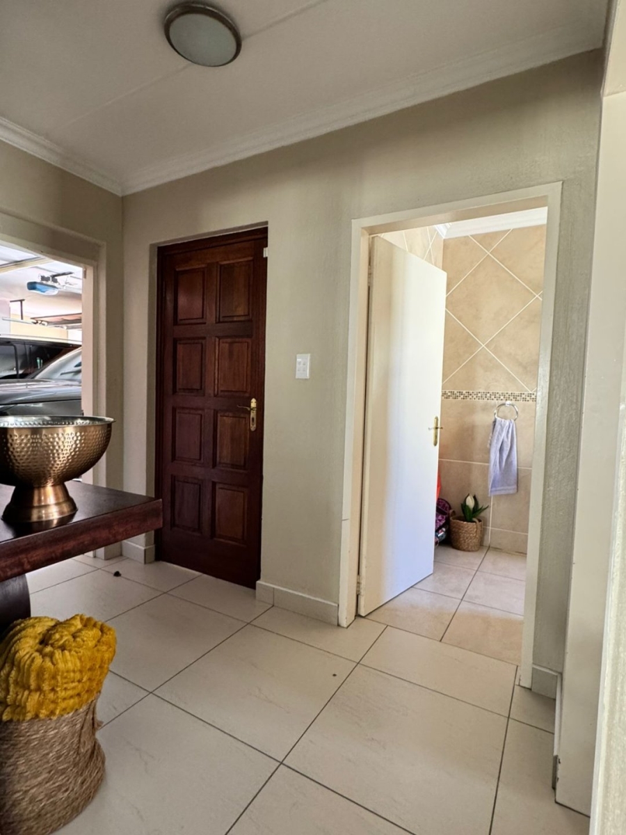To Let 3 Bedroom Property for Rent in Noordwyk Gauteng