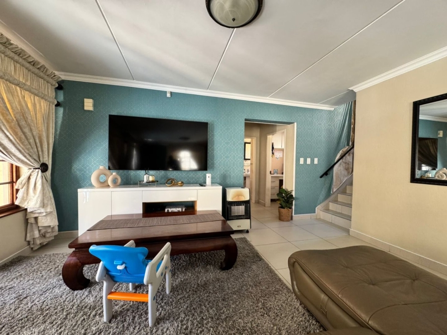 To Let 3 Bedroom Property for Rent in Noordwyk Gauteng