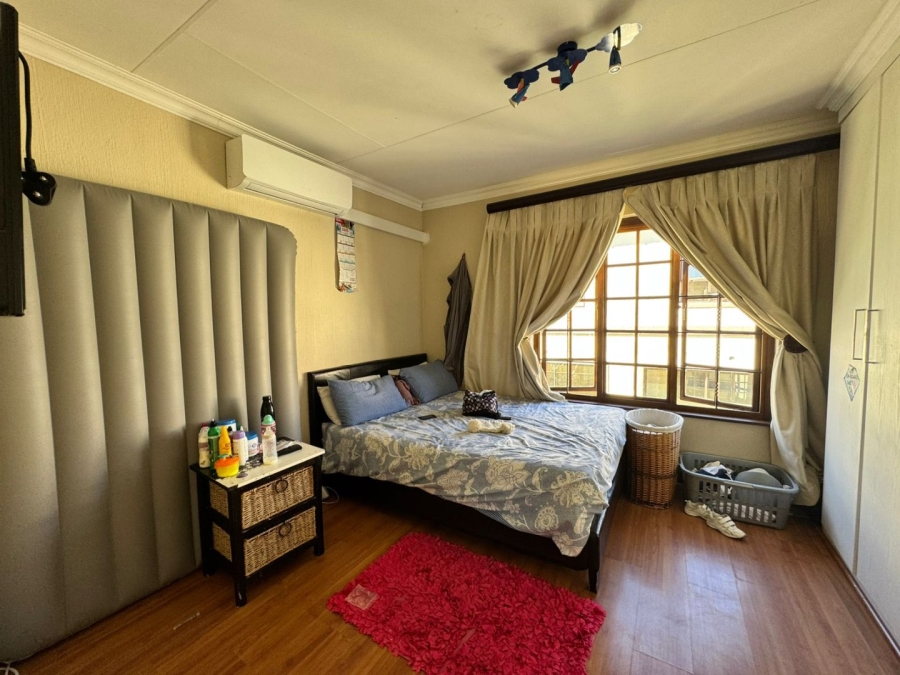 To Let 3 Bedroom Property for Rent in Noordwyk Gauteng