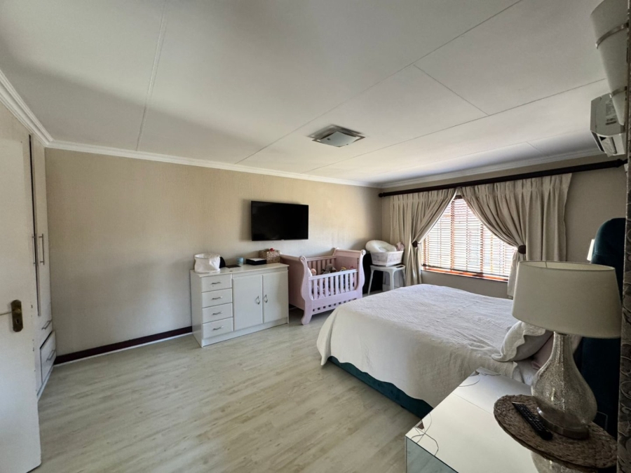 To Let 3 Bedroom Property for Rent in Noordwyk Gauteng