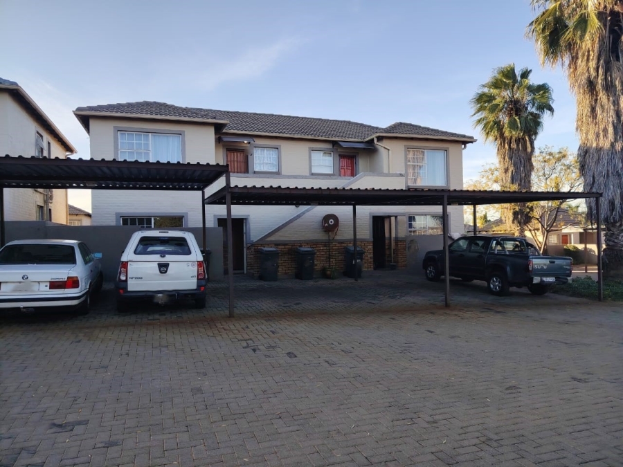 2 Bedroom Property for Sale in Heuwelsig Estate Gauteng