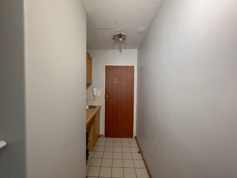 1 Bedroom Property for Sale in Hatfield Gauteng