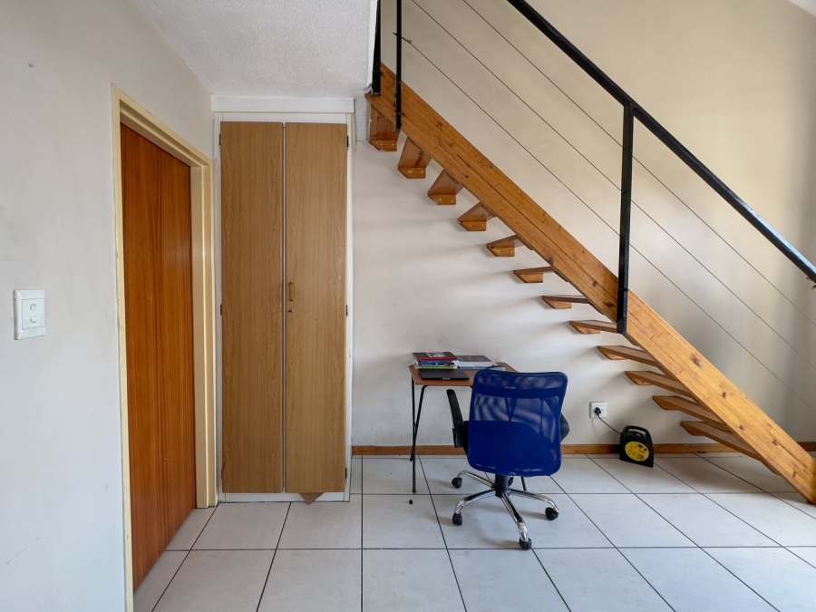 1 Bedroom Property for Sale in Hatfield Gauteng