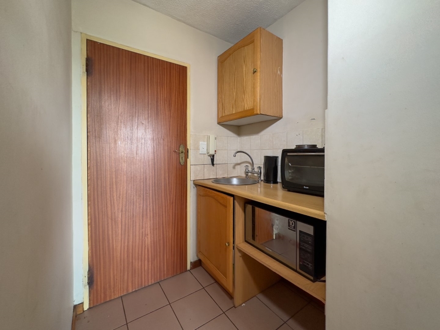1 Bedroom Property for Sale in Hatfield Gauteng