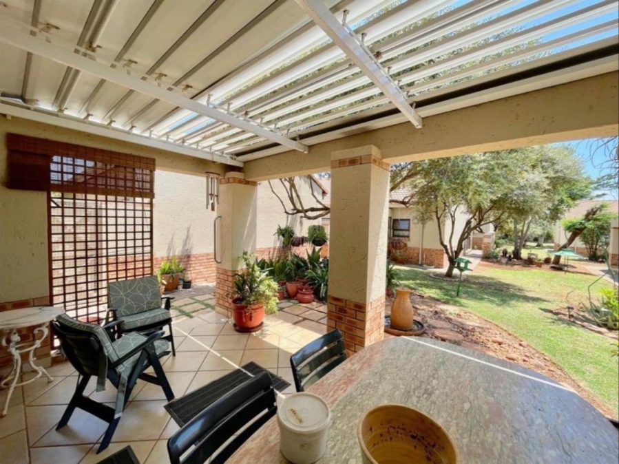 To Let 1 Bedroom Property for Rent in Hazeldean Gauteng