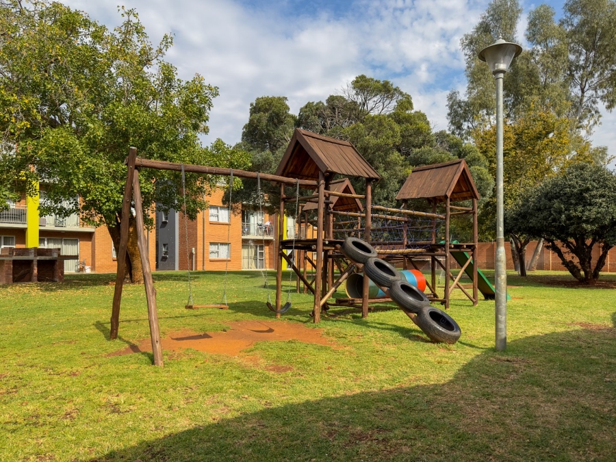 2 Bedroom Property for Sale in Montana Gauteng