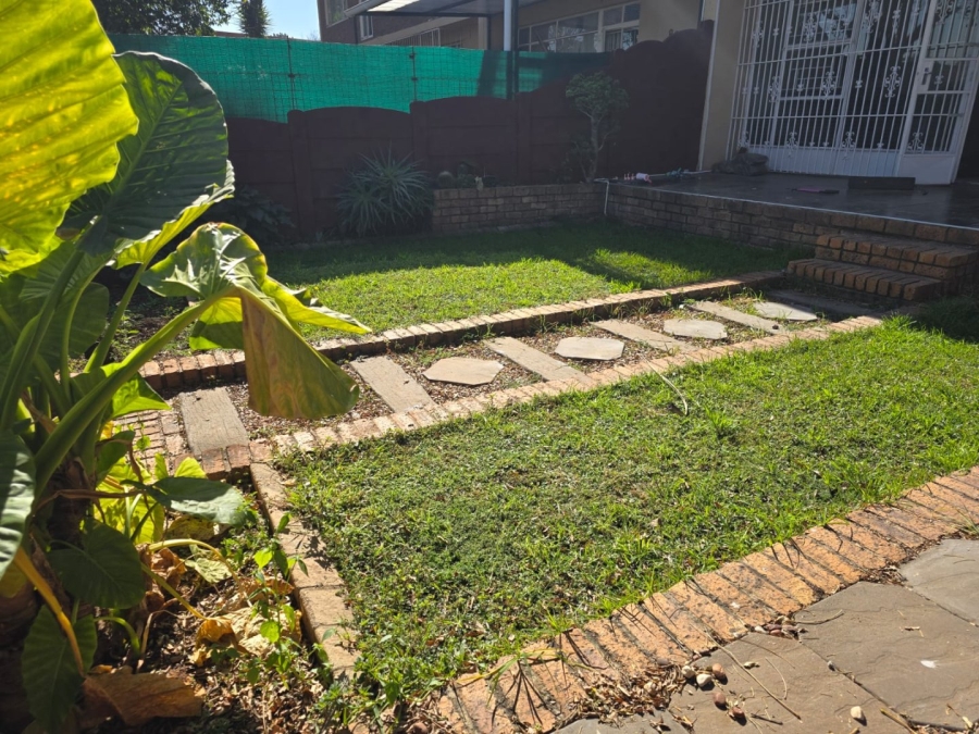 To Let 2 Bedroom Property for Rent in Witfield Gauteng