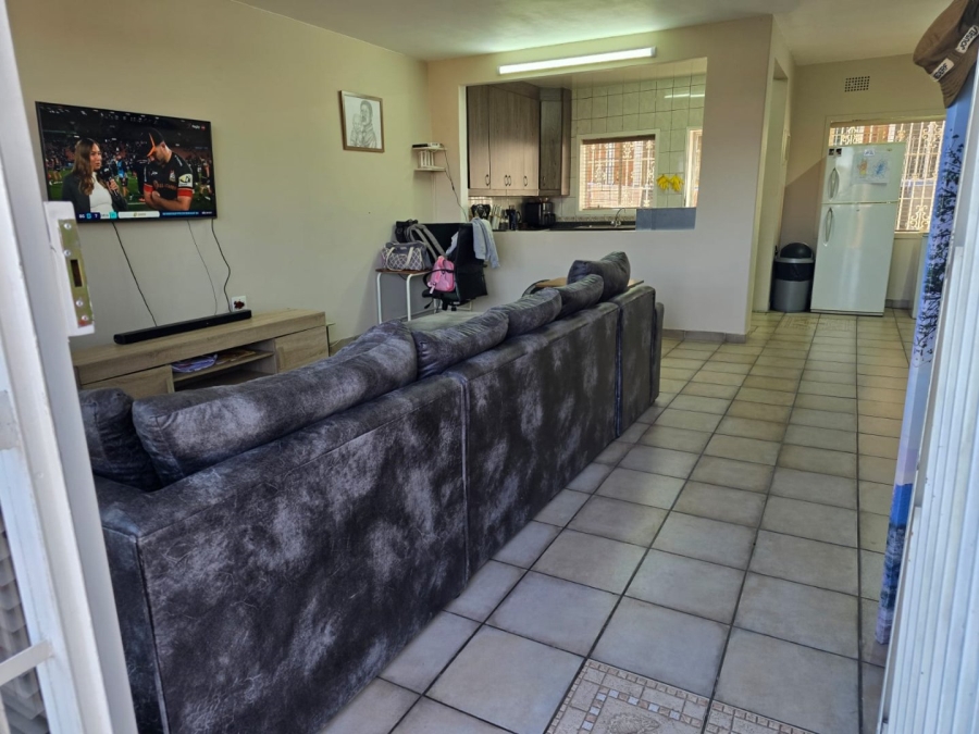 To Let 2 Bedroom Property for Rent in Witfield Gauteng