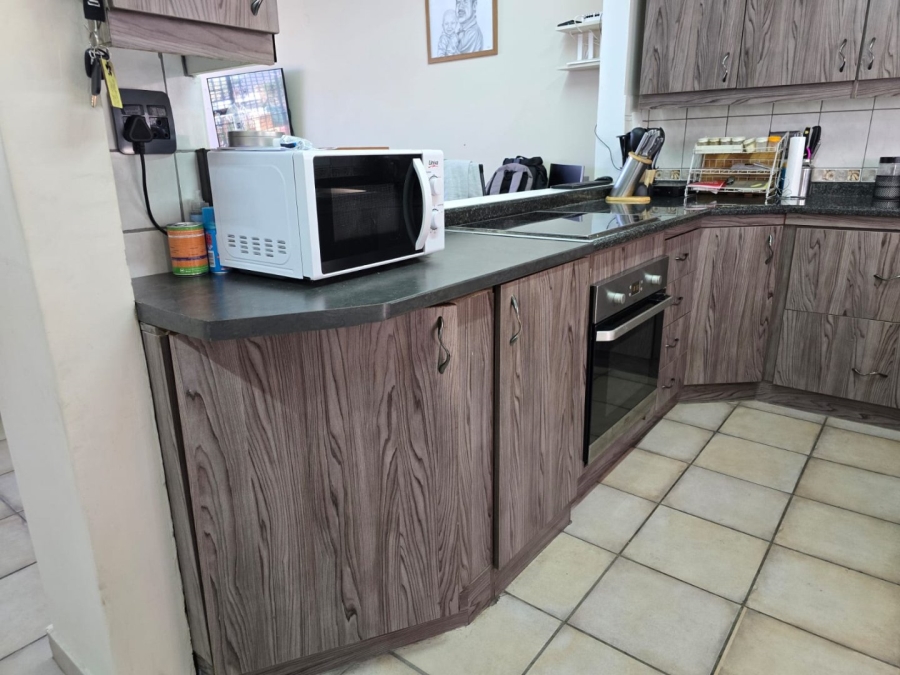 To Let 2 Bedroom Property for Rent in Witfield Gauteng