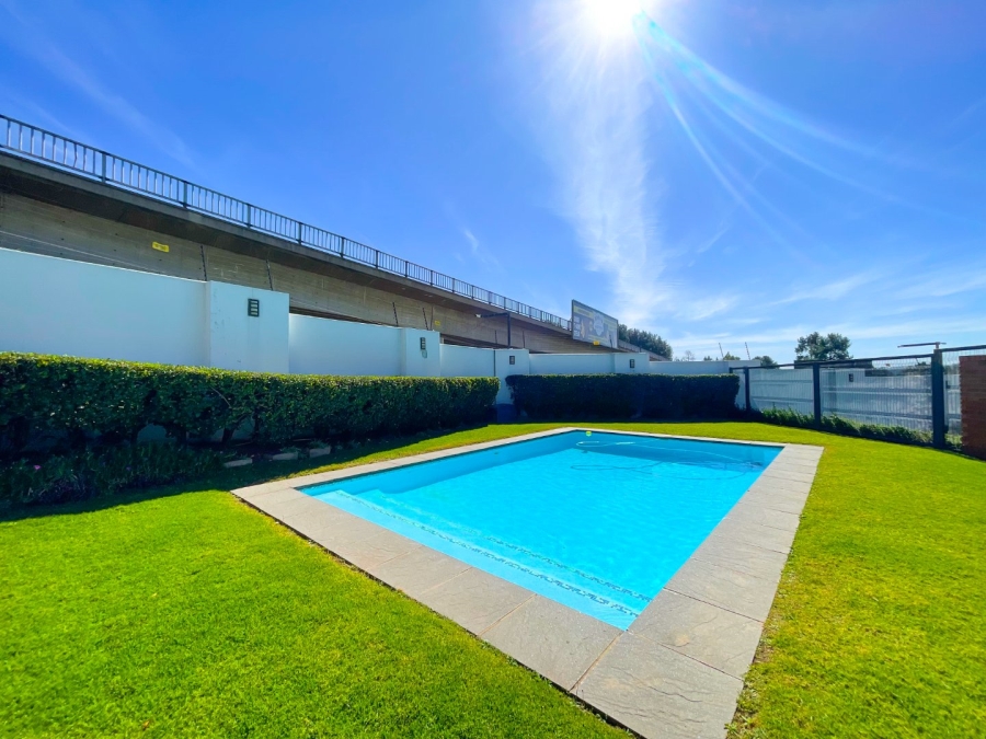 2 Bedroom Property for Sale in The Isle Gauteng
