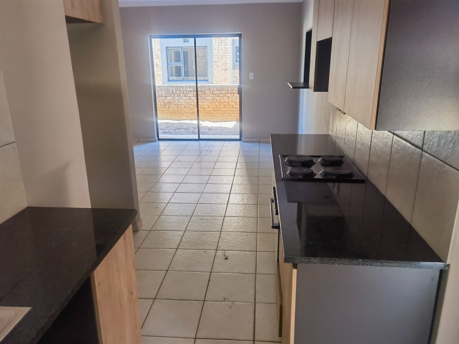 2 Bedroom Property for Sale in Cloverdene Gauteng