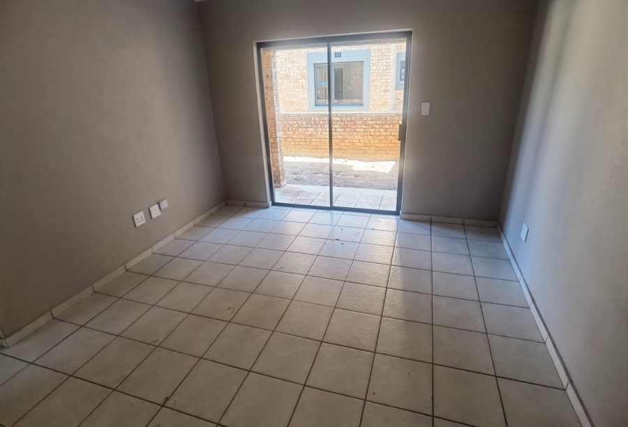 2 Bedroom Property for Sale in Cloverdene Gauteng