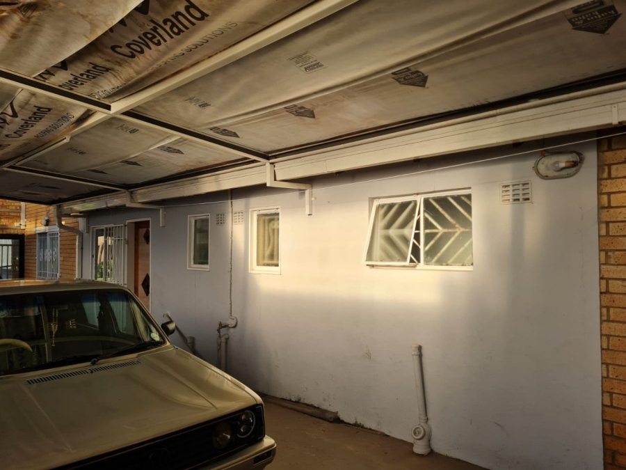 4 Bedroom Property for Sale in Lenasia Ext 13 Gauteng