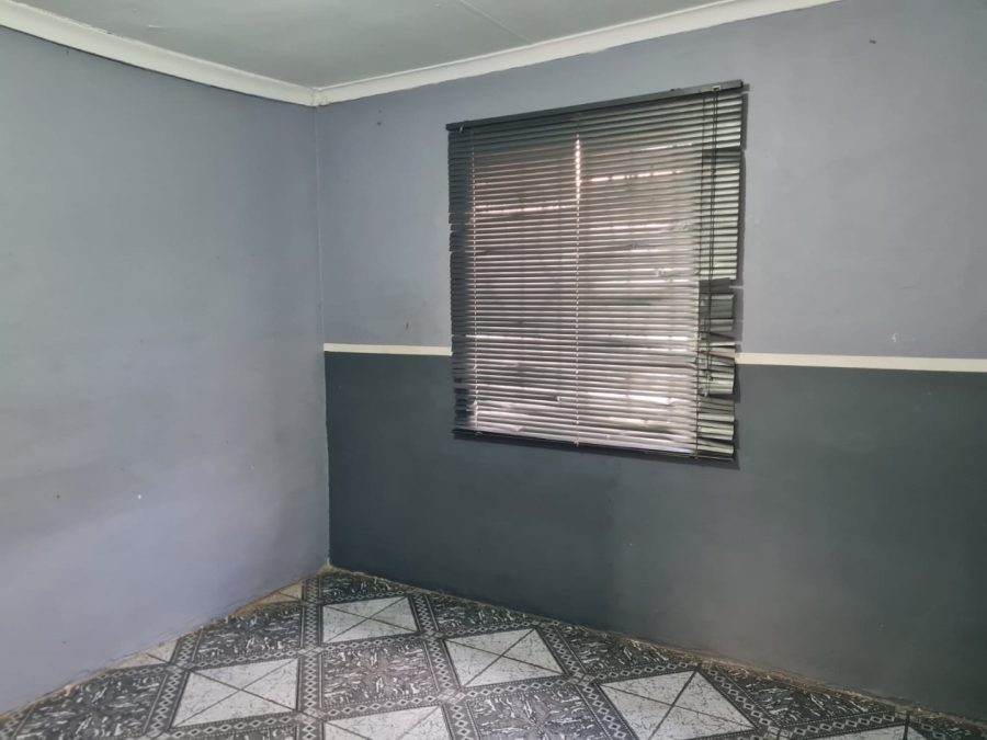 4 Bedroom Property for Sale in Lenasia Ext 13 Gauteng