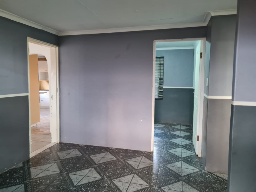 2 Bedroom Property for Sale in Lenasia Ext 13 Gauteng