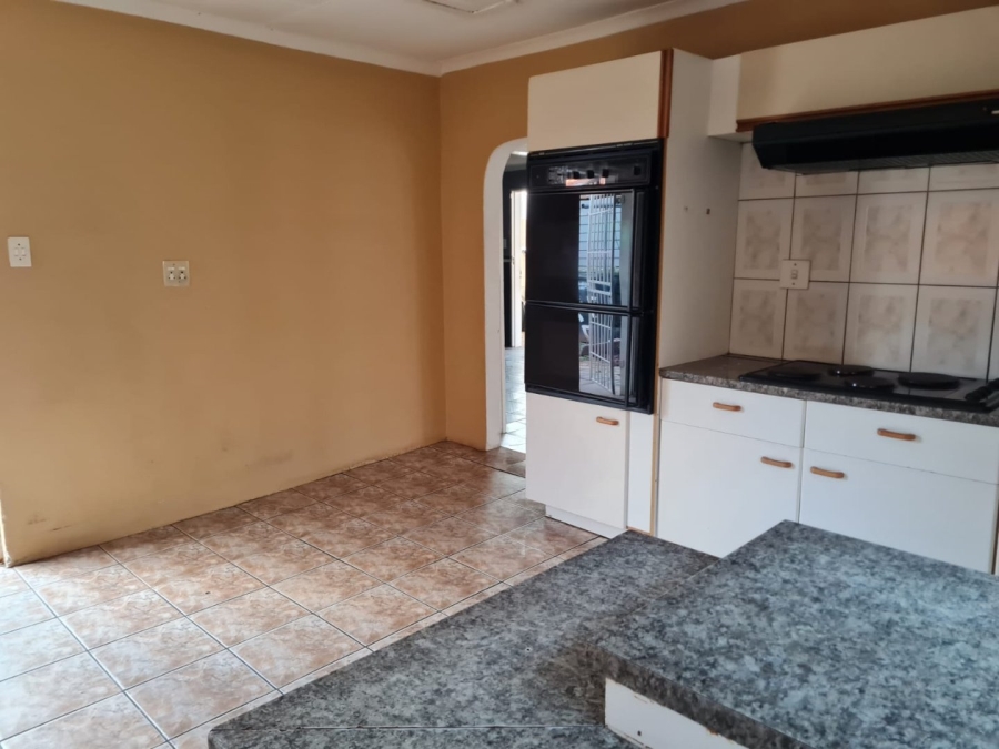 2 Bedroom Property for Sale in Lenasia Ext 13 Gauteng