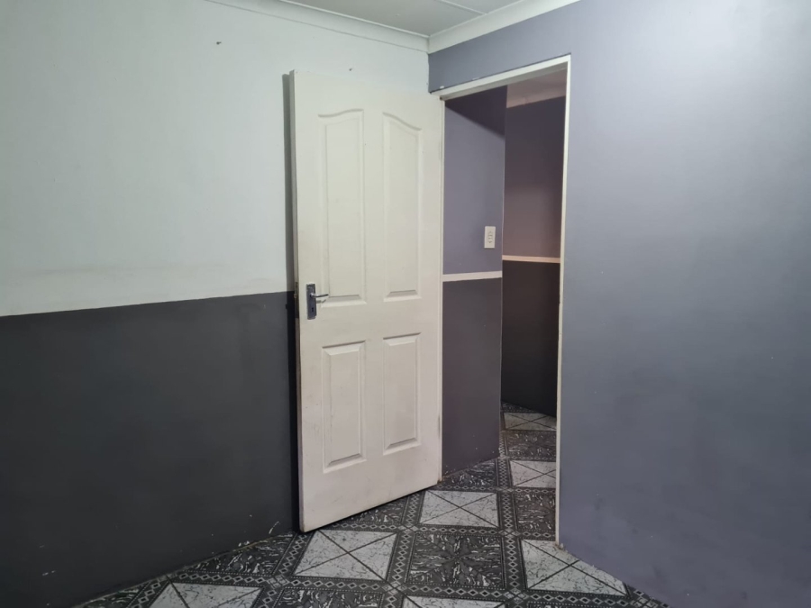 2 Bedroom Property for Sale in Lenasia Ext 13 Gauteng