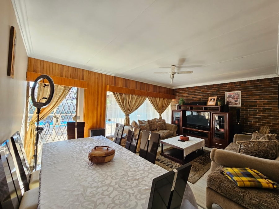 3 Bedroom Property for Sale in Vanderbijlpark SE 6 Gauteng