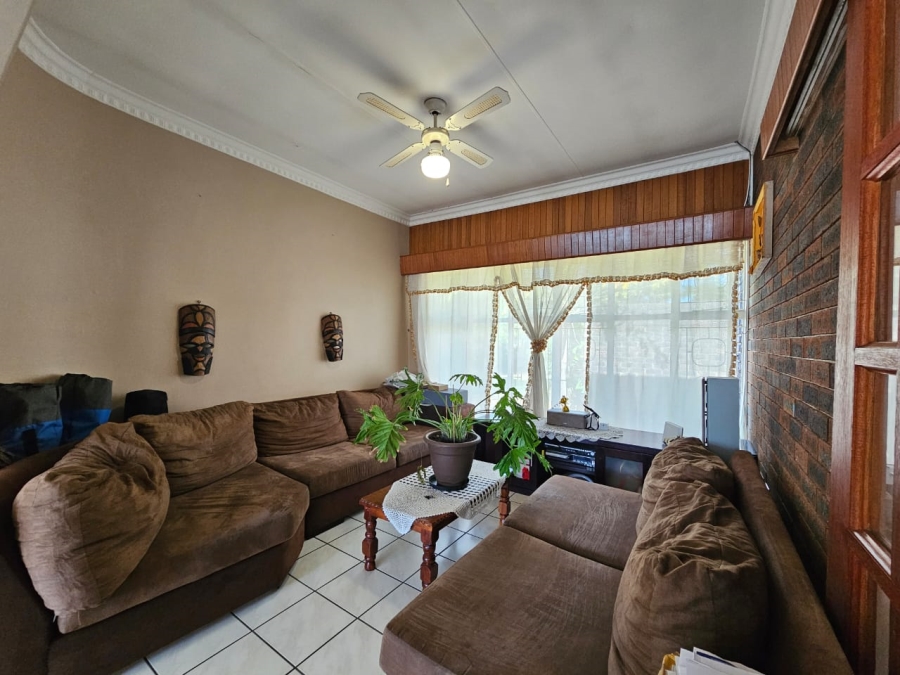 3 Bedroom Property for Sale in Vanderbijlpark SE 6 Gauteng