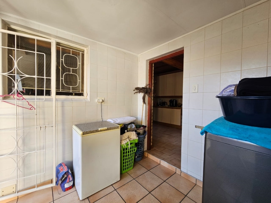3 Bedroom Property for Sale in Vanderbijlpark SE 6 Gauteng