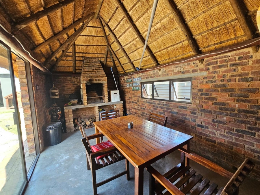 3 Bedroom Property for Sale in Bonaero Park Gauteng