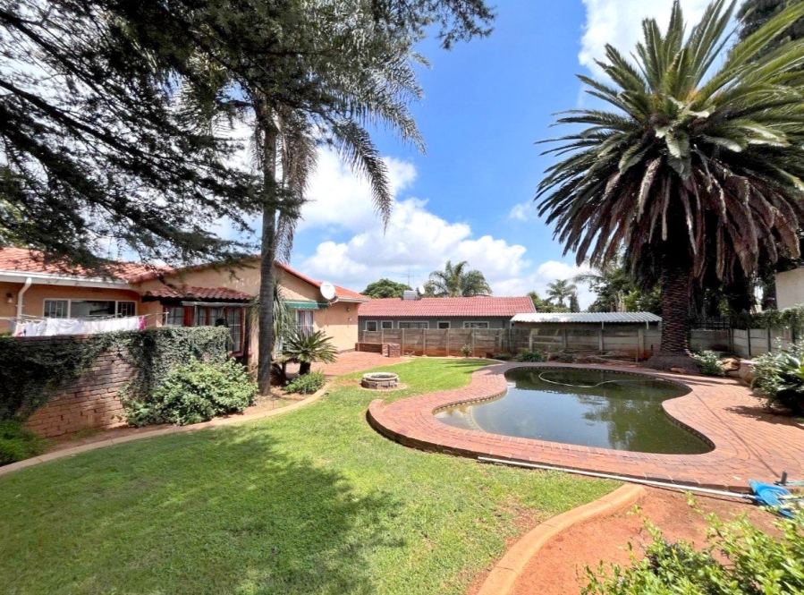 3 Bedroom Property for Sale in Birch Acres Gauteng