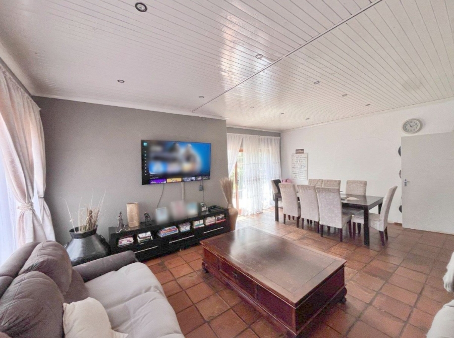 3 Bedroom Property for Sale in Birch Acres Gauteng